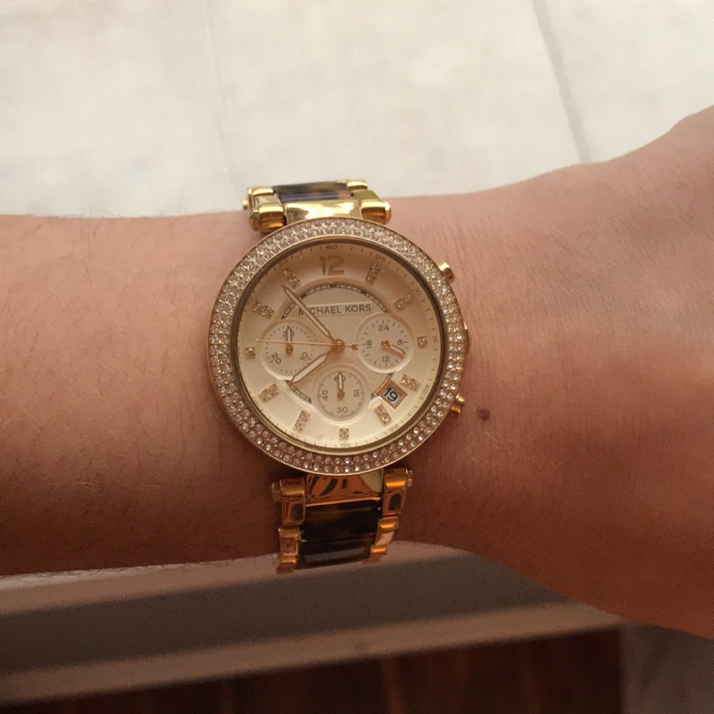 MICHAEL KORS tortoise gold watch